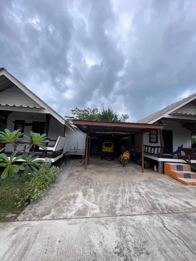 Pyramid Bungalow Ban Laem Sai Exterior photo